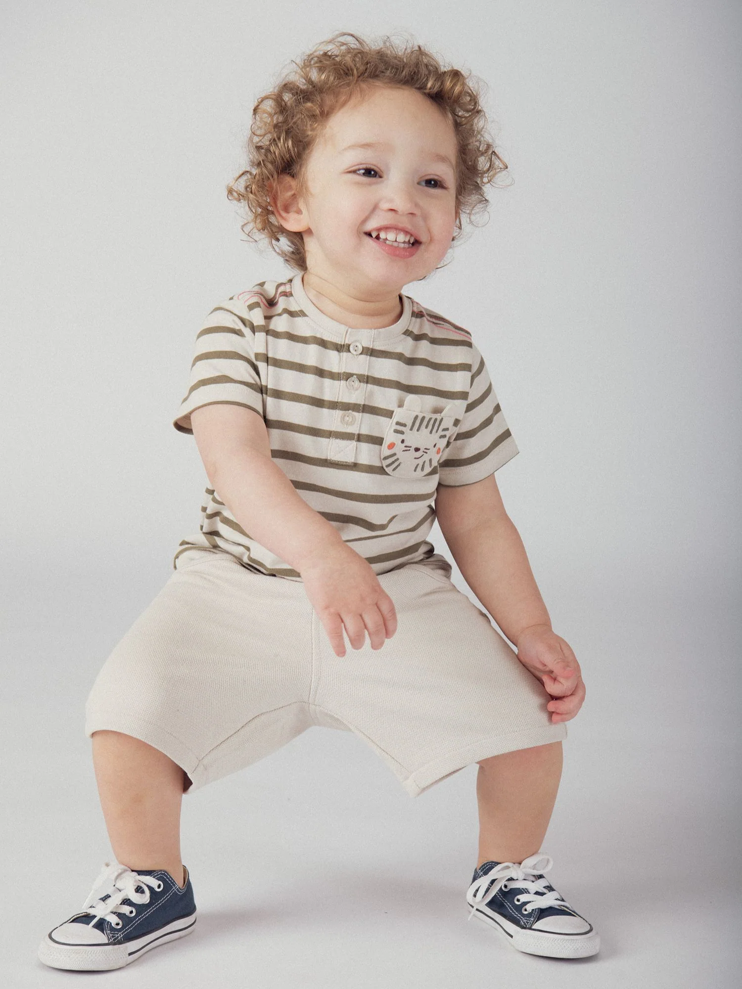 Bermuda beige con stampa di "Tigre" per bambino - Image 2