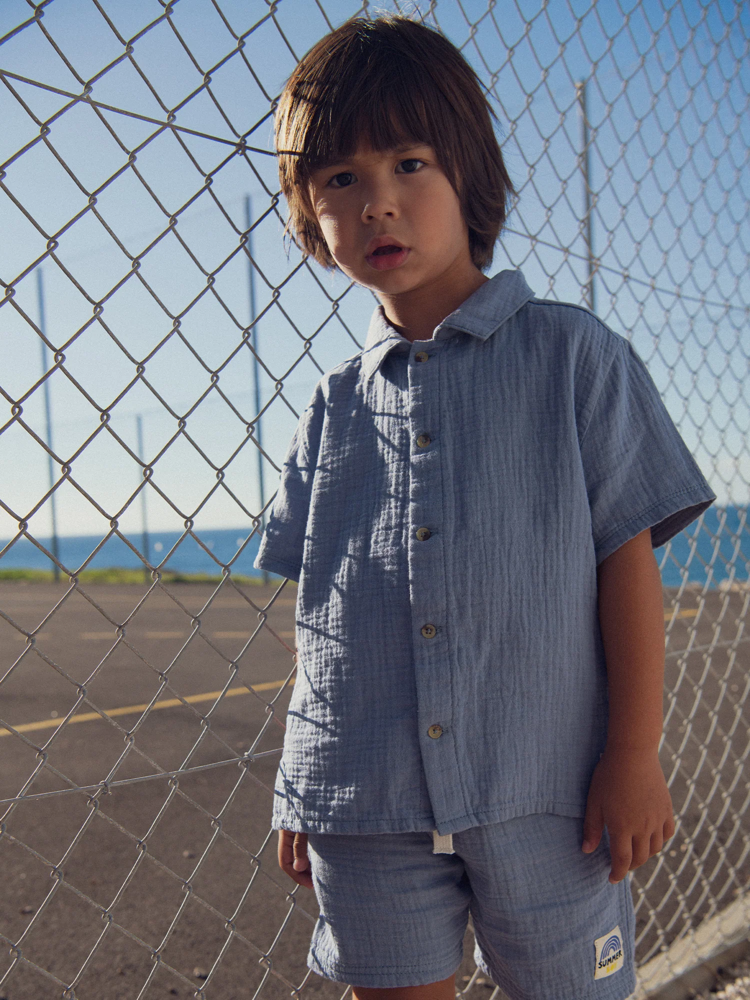 Camicia Blu con Etichetta Fantasia per Ragazzo - Image 2