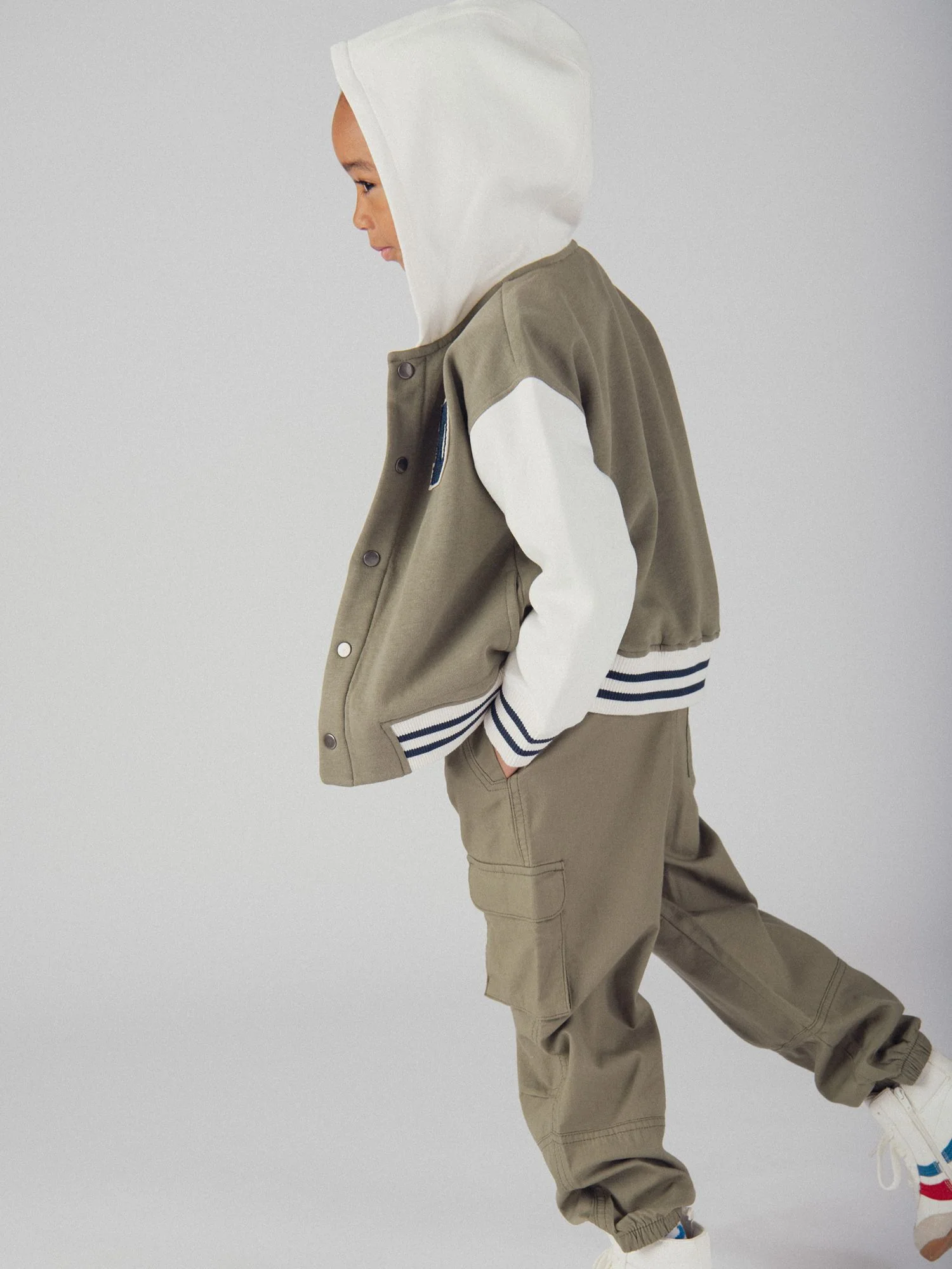 Pantaloni cargo kaki per ragazzo - Image 4