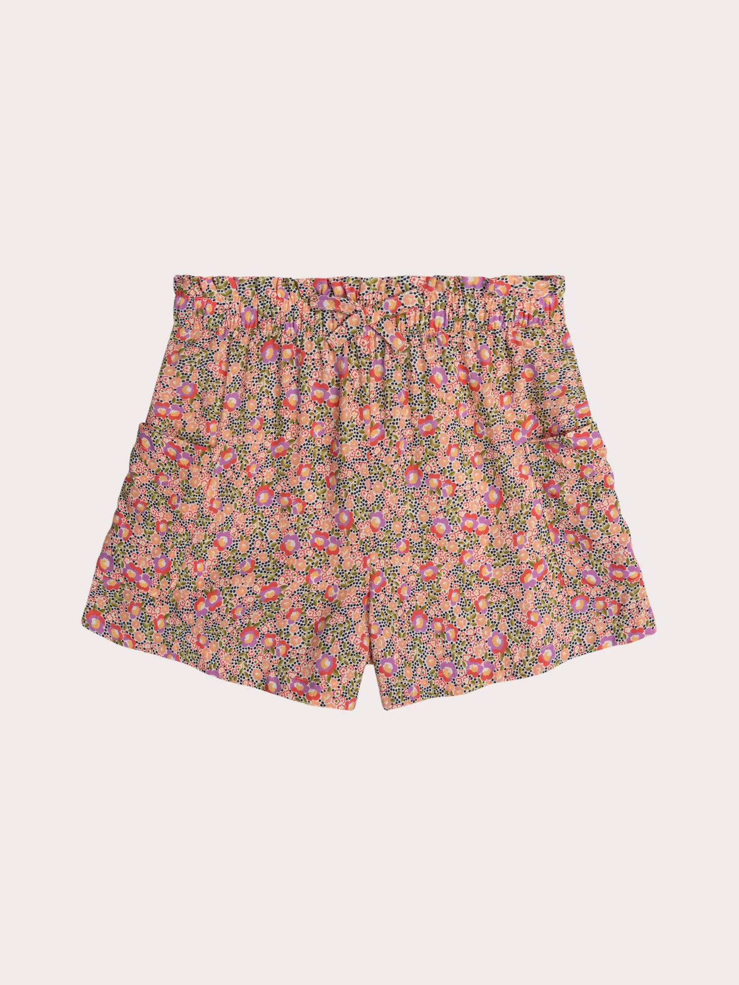 Pantaloni corti fluidi stampati a fiori