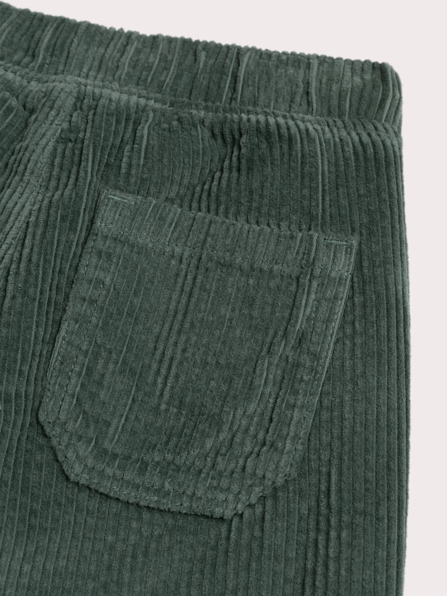 Pantaloni Verdi in Velluto Caldo - Image 4
