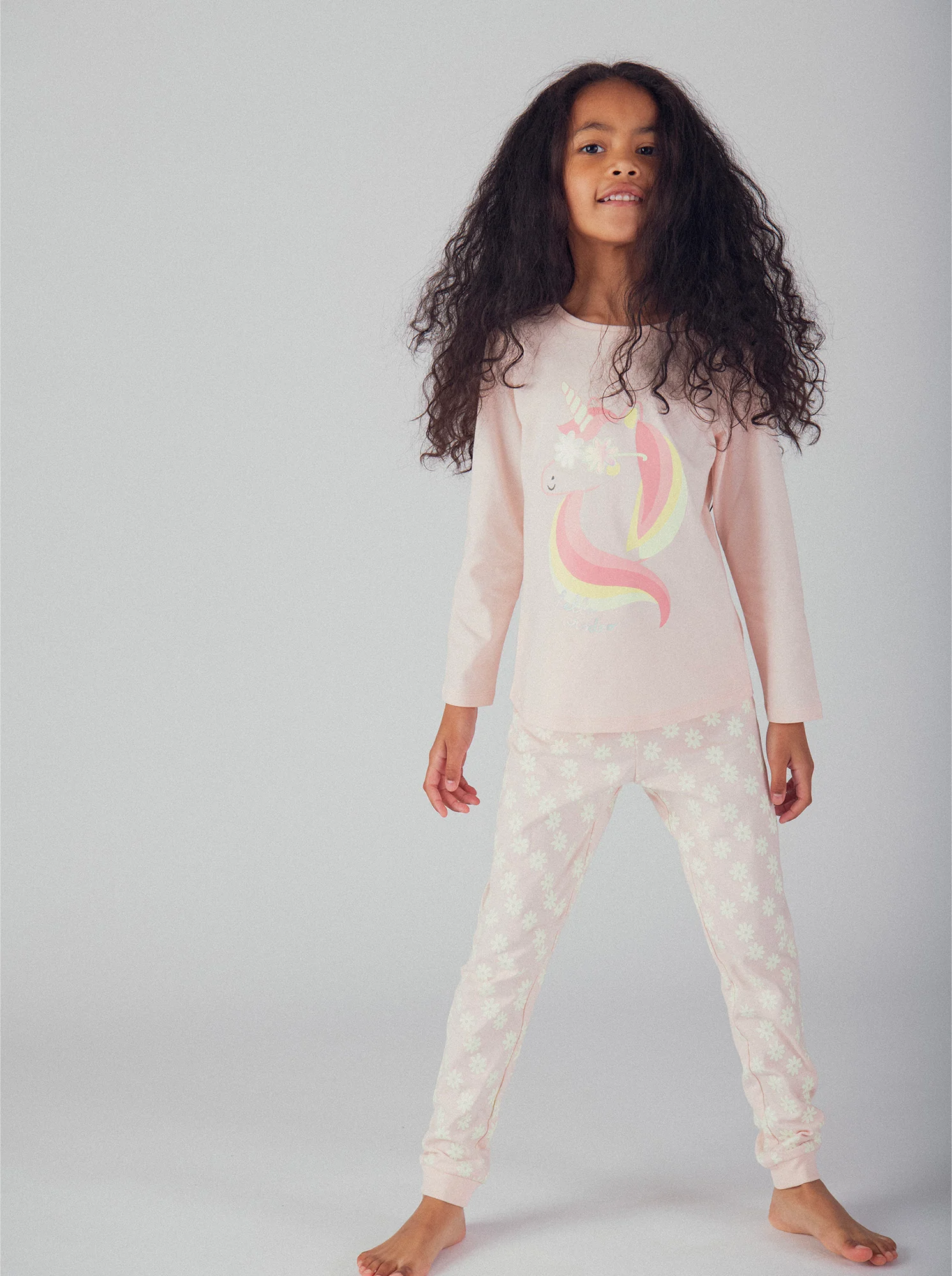 Pyjama long phosphorescent  rose poudré à motif licorne pour enfant fille - Image 2