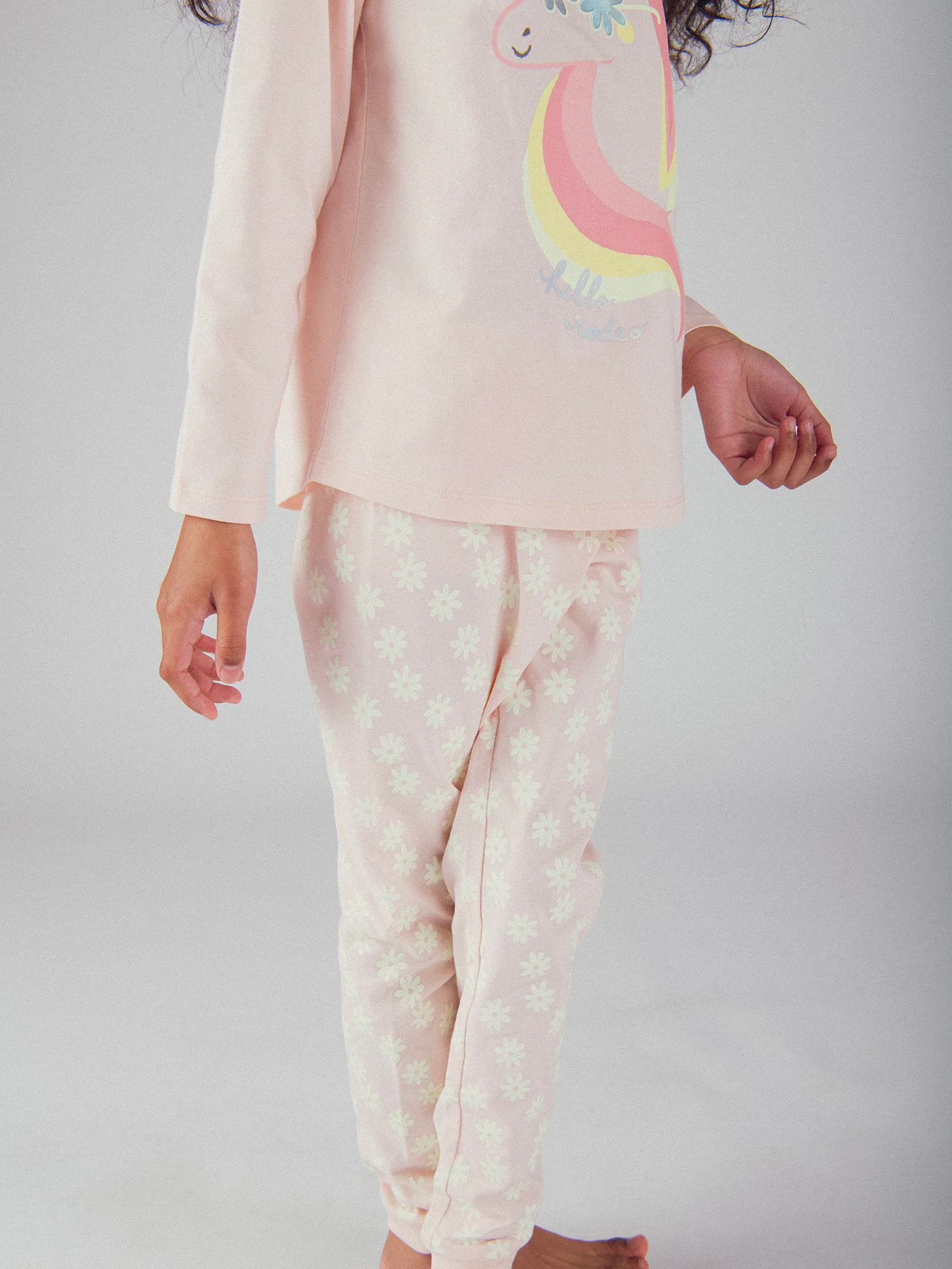 Pyjama long phosphorescent  rose poudré à motif licorne pour enfant fille - Image 4