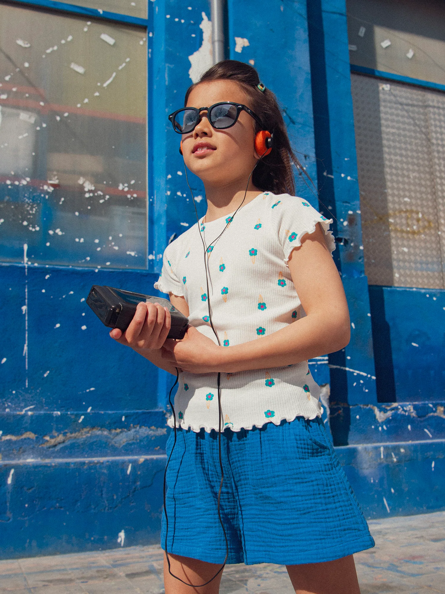 Short blu scuro con tasche per ragazze - Image 2