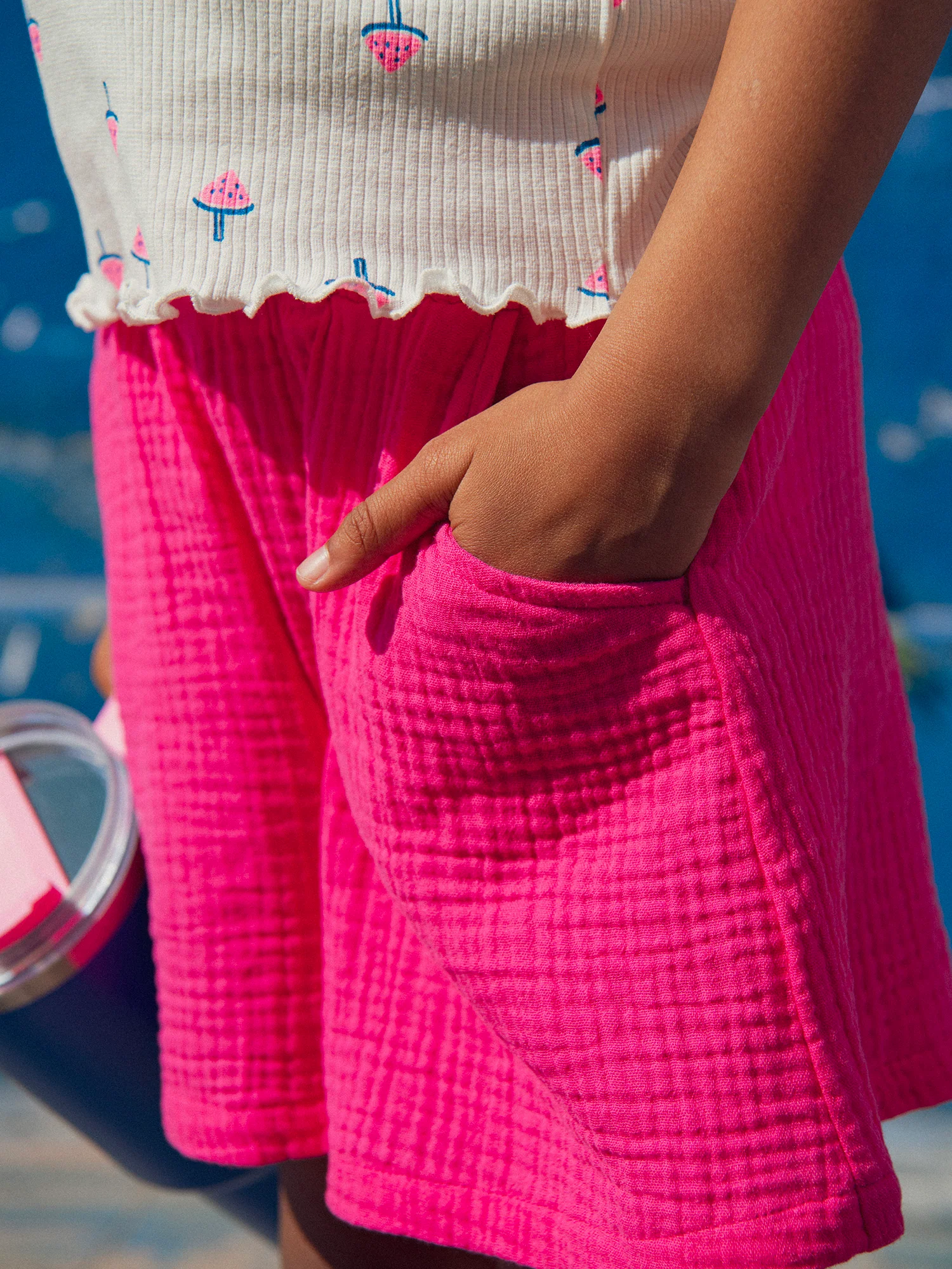 Short rosa con tasche per ragazze - Image 3