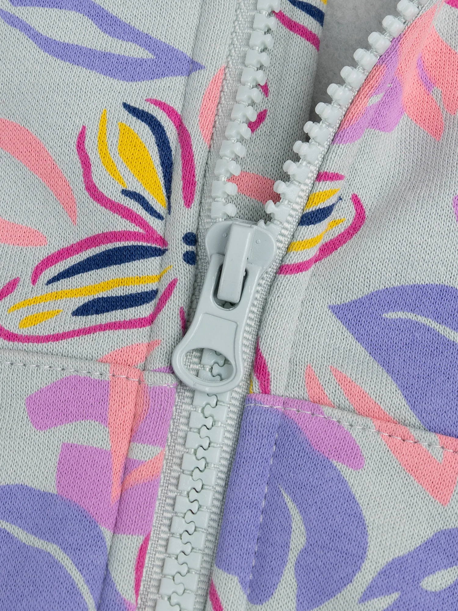 Felpa blu con zip e stampa floreale - Image 3