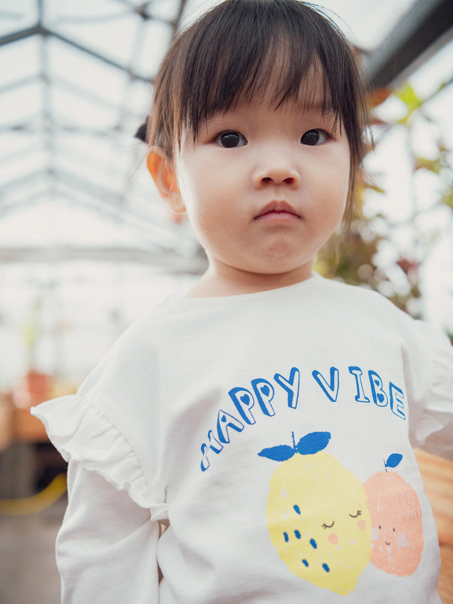 T-Shirt con Maniche Volant Motivo Frutta per Bambina - Image 4