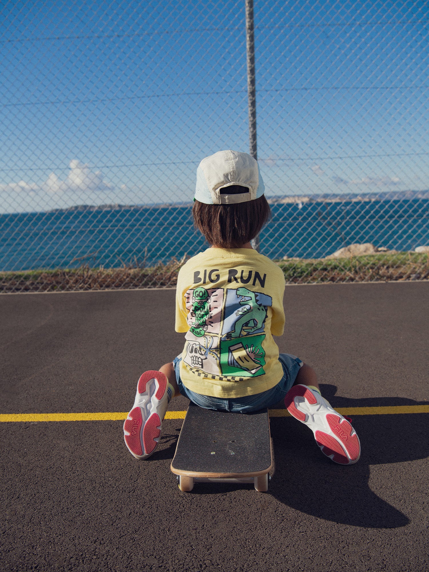 T-shirt gialla con animazione di dinosauro per ragazzi - Image 6